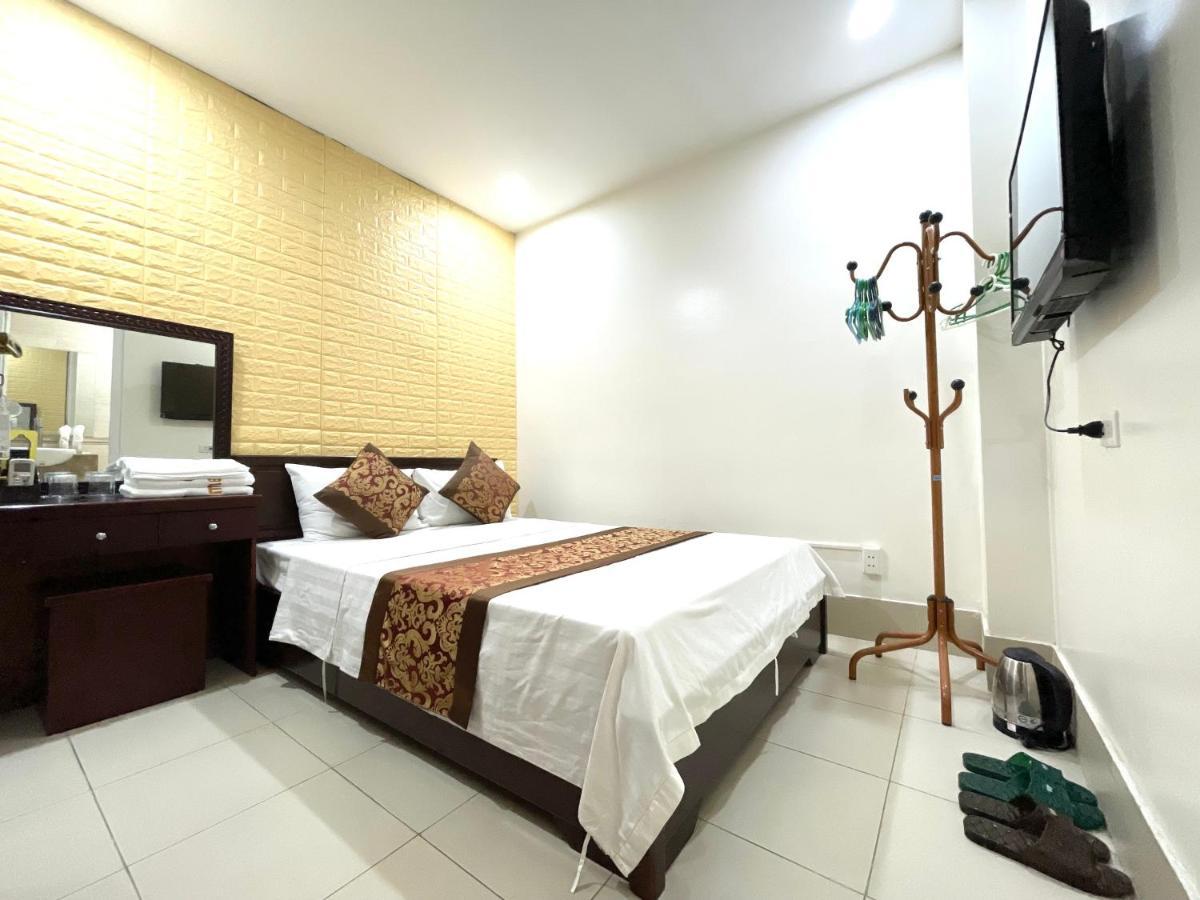Mely Hotel Ha Noi Hanoi Exteriör bild